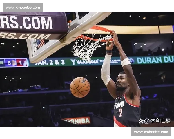 艾顿陨落:迟到、伤病与情绪失控,开拓者无奈买断 3560 万合同 艾顿陨落:迟到、伤病与情绪失控,开拓者无奈买断 3560 万合同