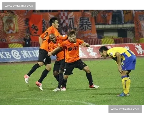 历史性逆转！新月主席泪洒球员通道 拥抱英雄将士创亚洲纪录